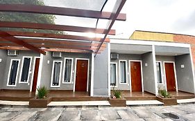 Pousada Recanto Beach House - Cabo Frio - RJ- Unamar- Cond Florestinha - 1 min a pé da praia